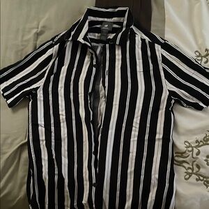 H&M Black and White Casual Button Down Shirt